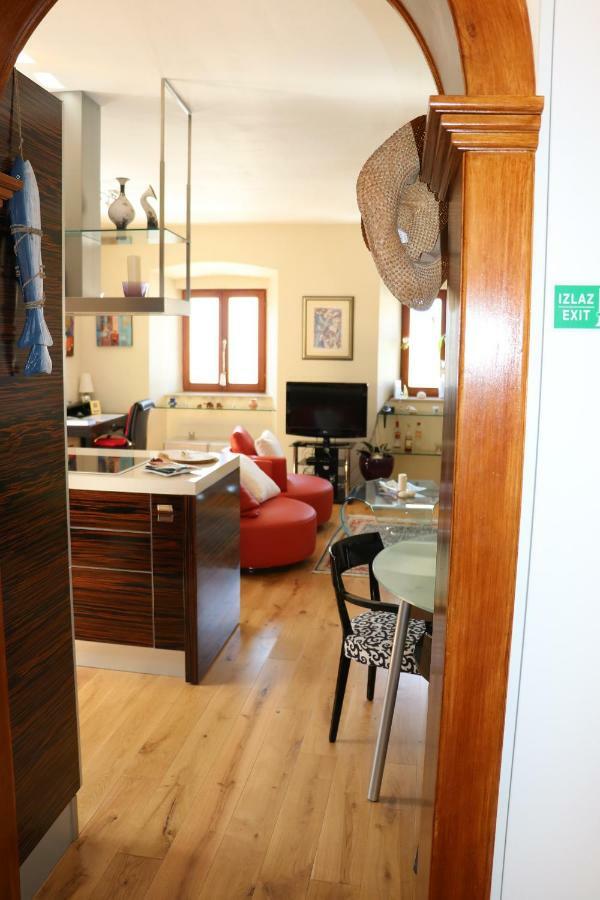 Sunmore Hotel ยาบลานัก ภายนอก รูปภาพ